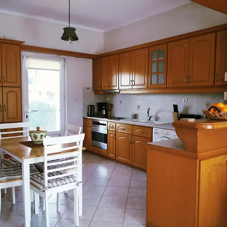 Secret Garden Apartment Aigio Exterior photo