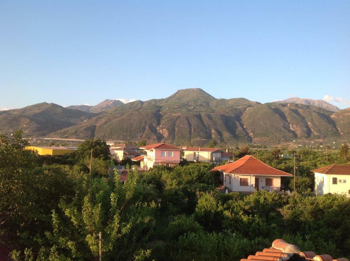Secret Garden Aigio